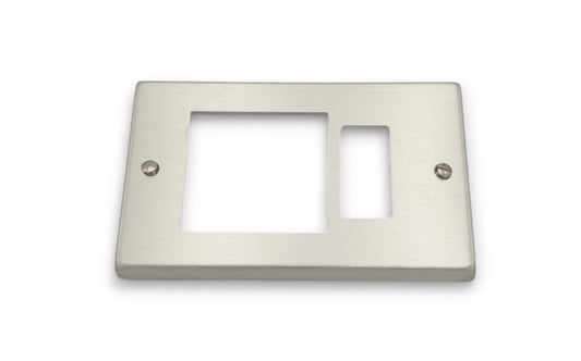 PLACA  3 MODULOS SCHUKO+ MOD NORMAL